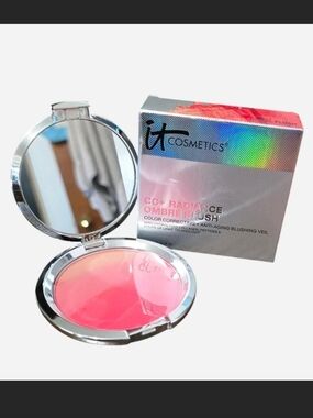 it cosmetics CC+ Radiance Ombré Blush